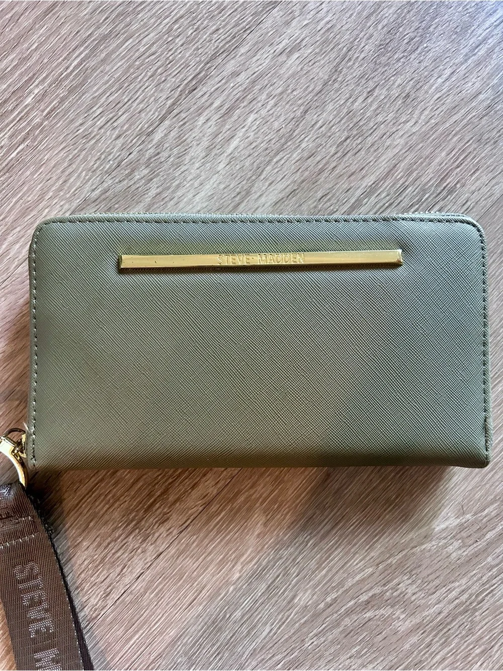 Steve Madden Olive Sage Green Saffiano Leather Zip Around Wallet Wristlet